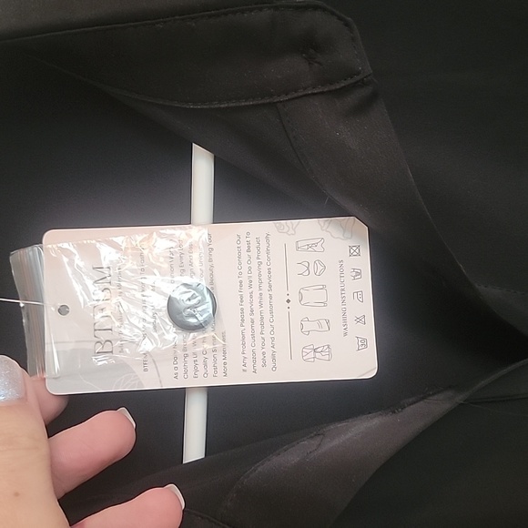 Beautiful shirt gown faux satin - Picture 5 of 5